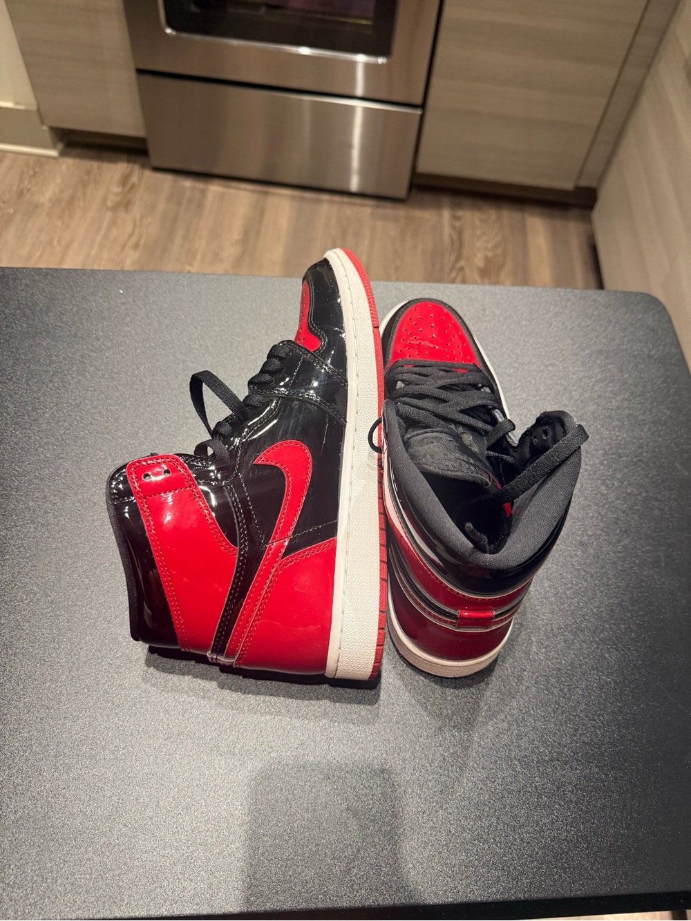 Nike Air Jordan 1 Retro High OG Black & Red Patent - Picture 5 of 11